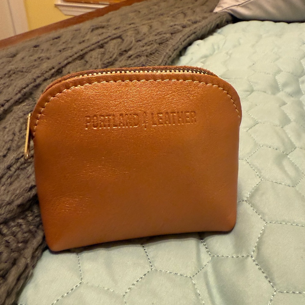 Portland Leather Hava : small Luna